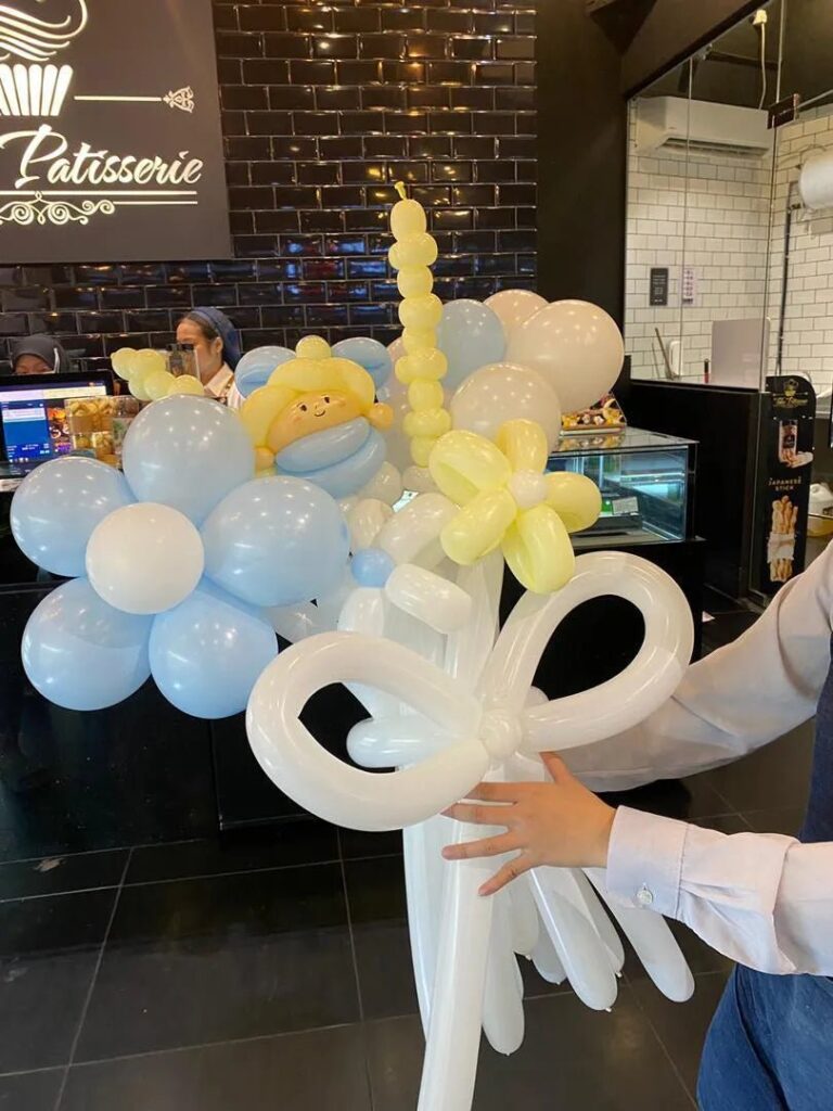 0384 8 stalks 定制 花 氣球花束 (kuching delivery)